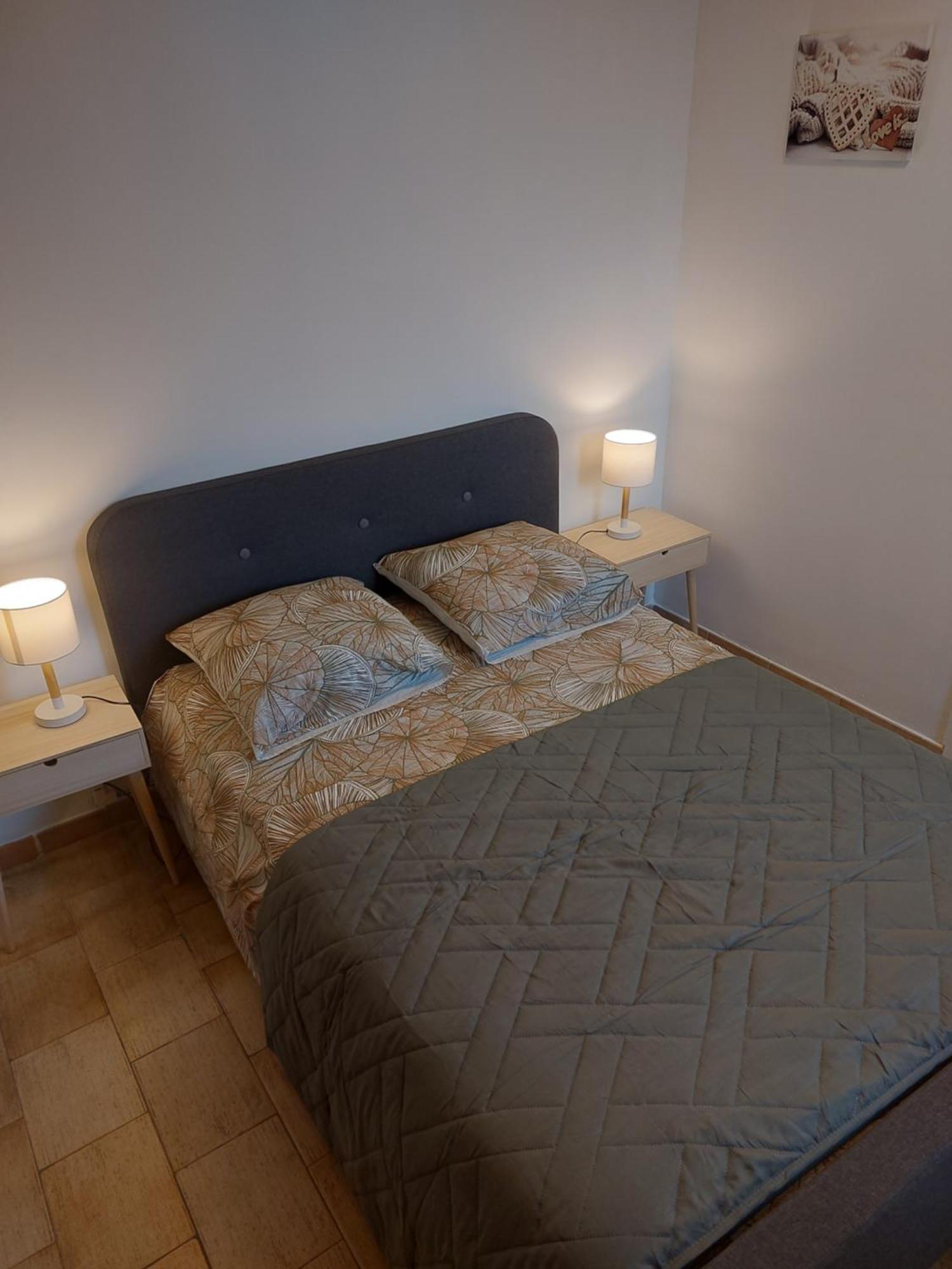 A La Cour De La Sucrerie Apartment Binche Exterior photo